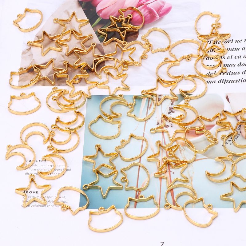 90 Pieces Mini Geometric Frame - Bezels Set Pendant review and price